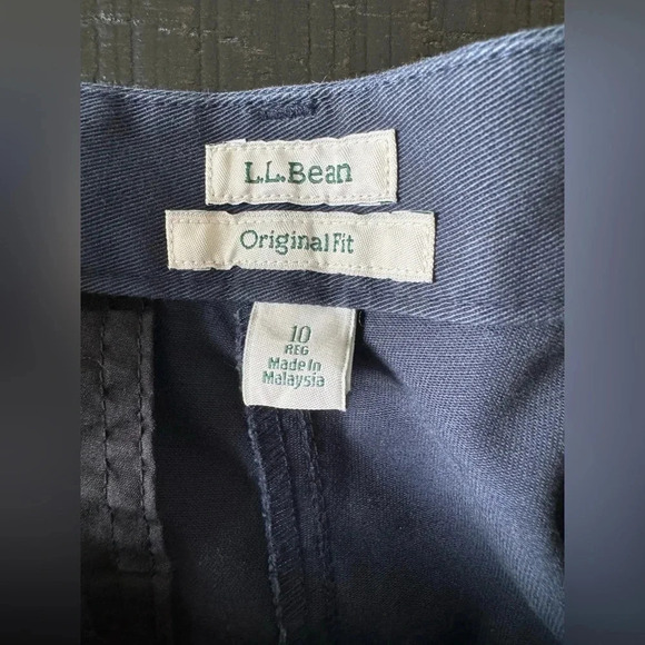 L.L. Bean Women’s Cargo Shorts Original Fit Size 10 Navy Blue Pockets - Picture 4 of 5